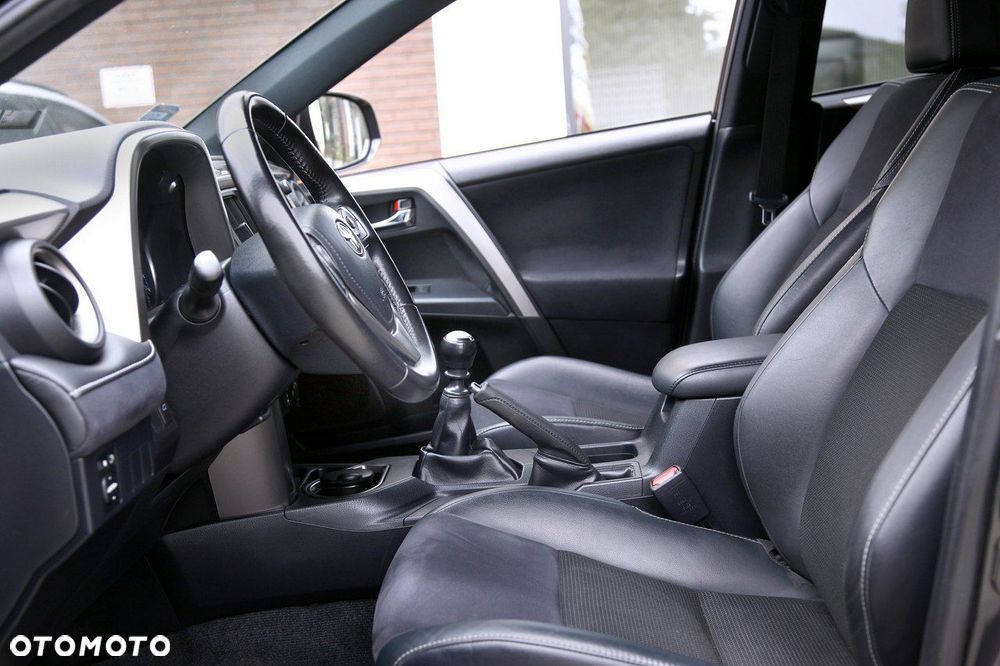 Toyota RAV4 2.0 D-4D 4x2 Start-Stop Executive - 19