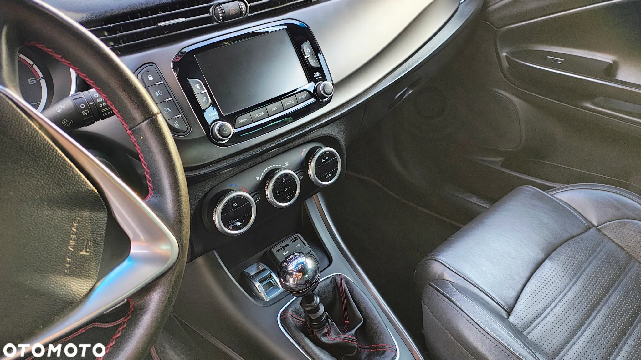 Alfa Romeo Giulietta 2.0 JTDM 16V - 15