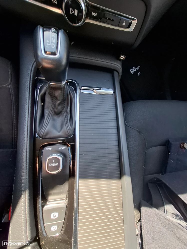 Volvo XC 90 2.0 D4 Momentum - 9