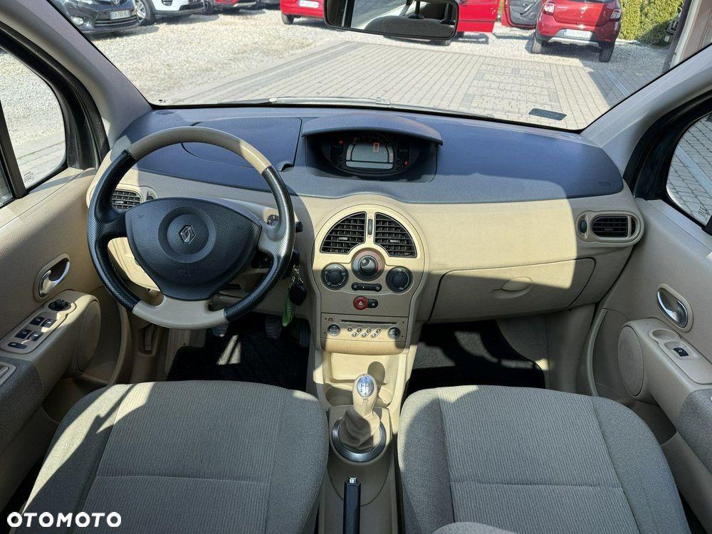 Renault Modus 1.6 16V Privilege - 13