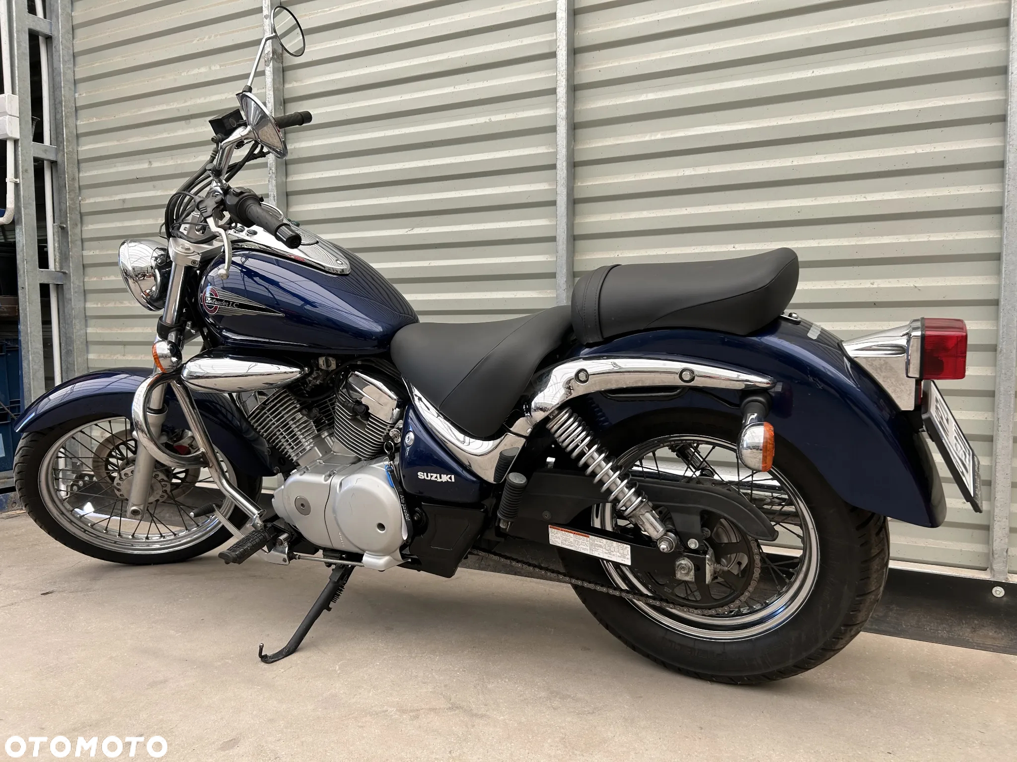 Suzuki Intruder - 2