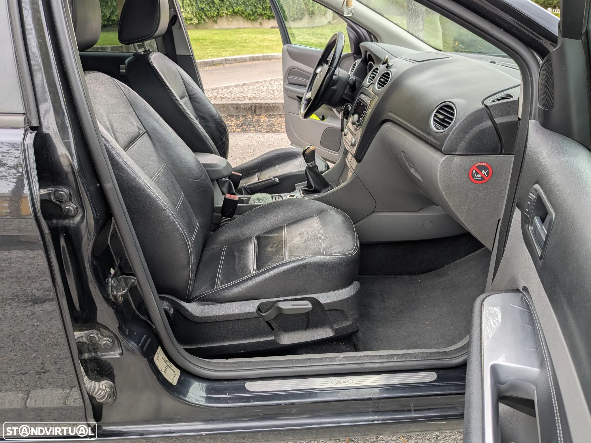 Ford Focus SW 1.6 TDCi Titanium - 11