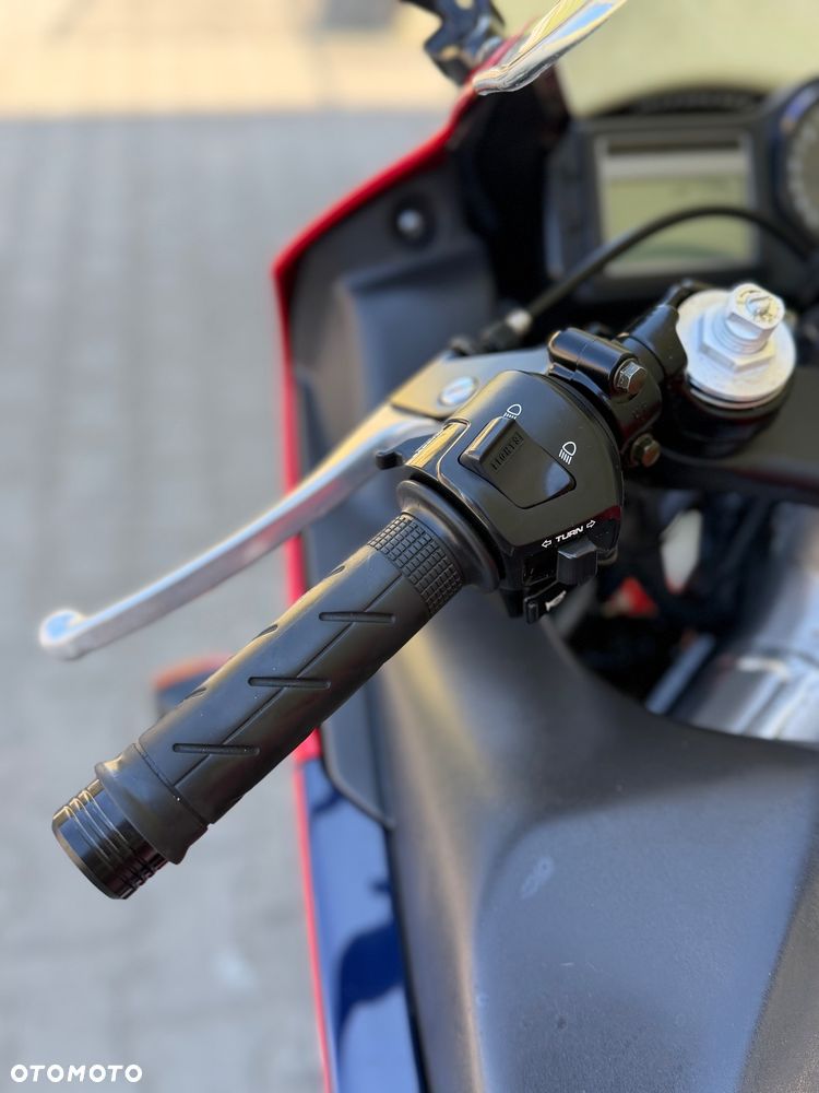 Honda CBR - 36