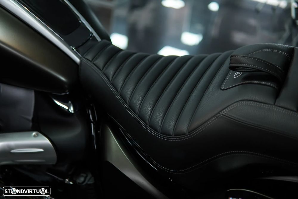 BMW R 18 Transcontinental Manhattan Metallic Matte - 23