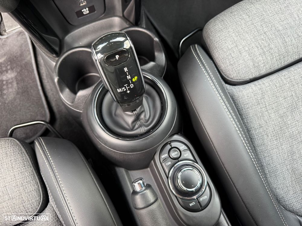 MINI 5 Portas One Sport Edition Auto - 20