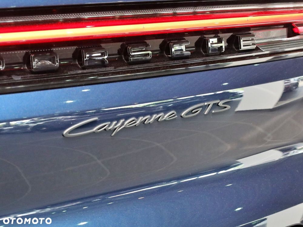 Porsche Cayenne - 10