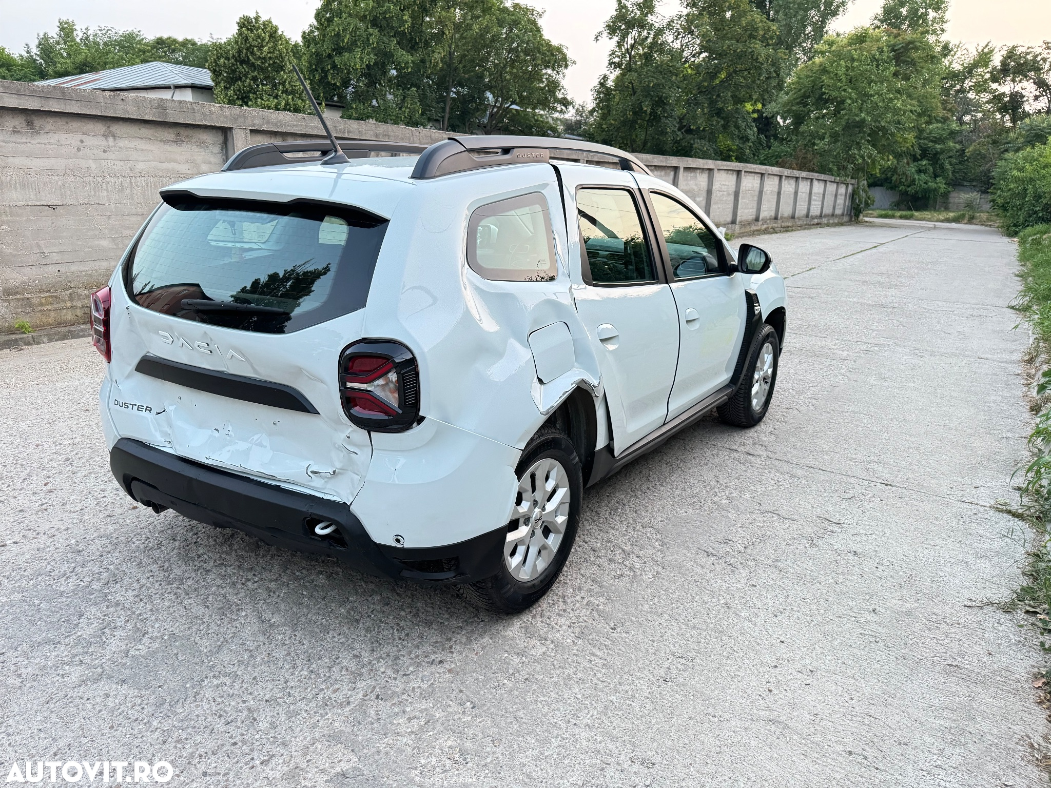 Dacia Duster TCe 90 Essential - 3