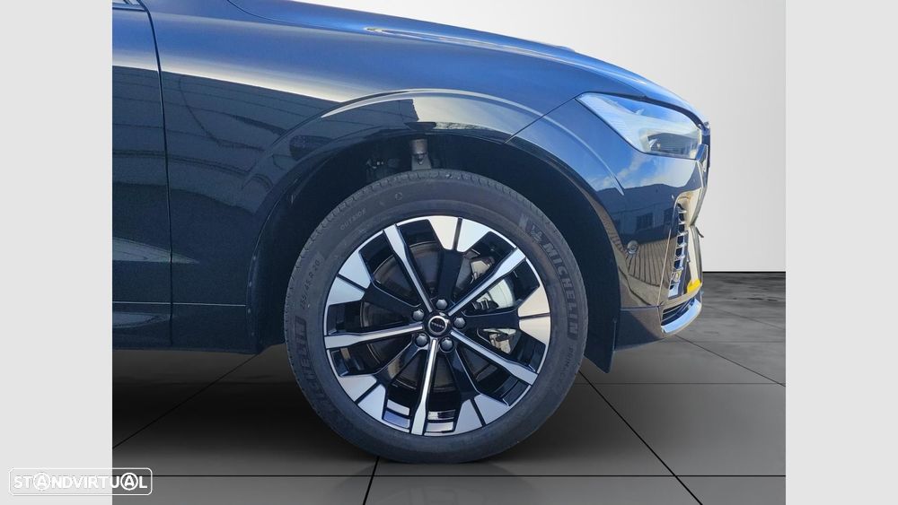 Volvo XC 60 2.0 T6 PHEV Plus Dark AWD - 9