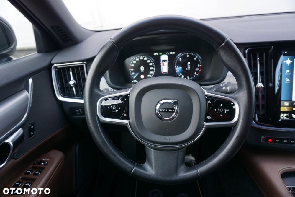 Volvo V90 D3 Geartronic Momentum Pro - 26