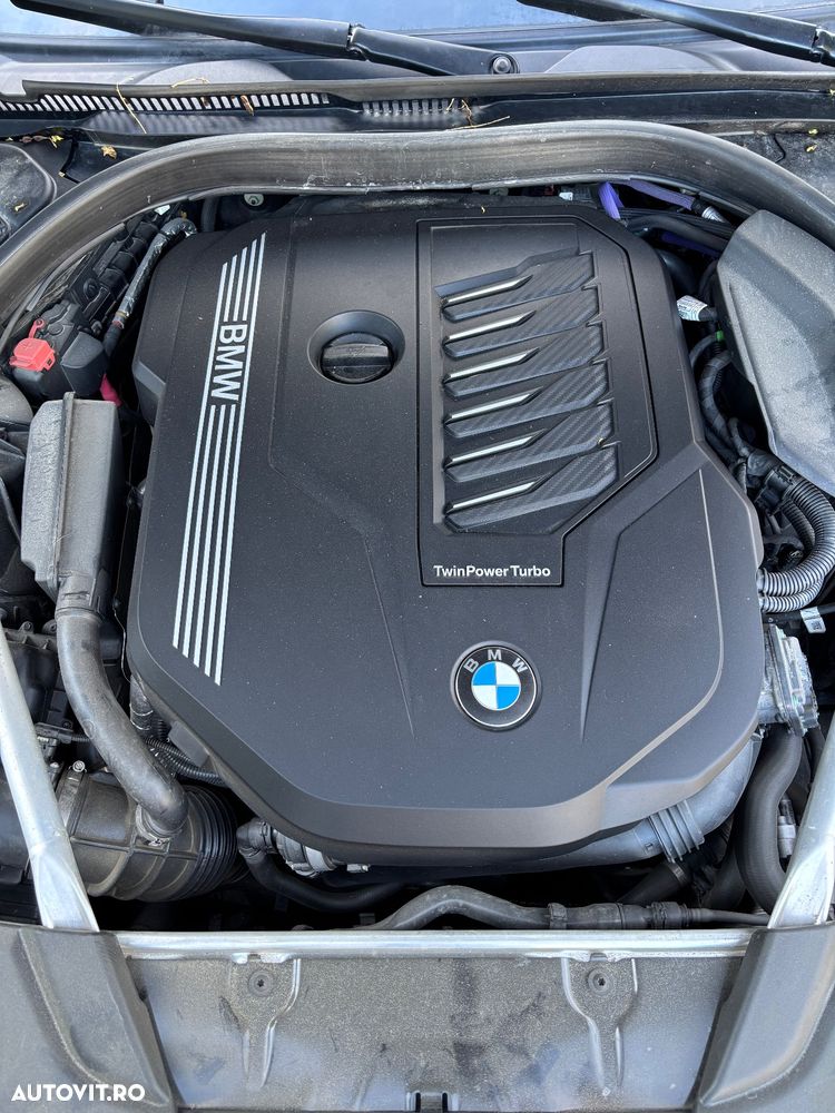 BMW Seria 5 540i xDrive AT MHEV - 8