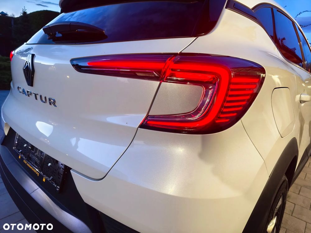 Renault Captur TCe Mild Hybrid 140 EDC GPF TECHNO - 9