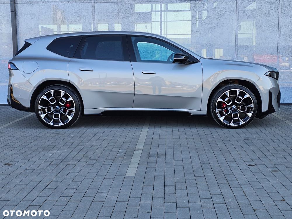 BMW iX3 - 7