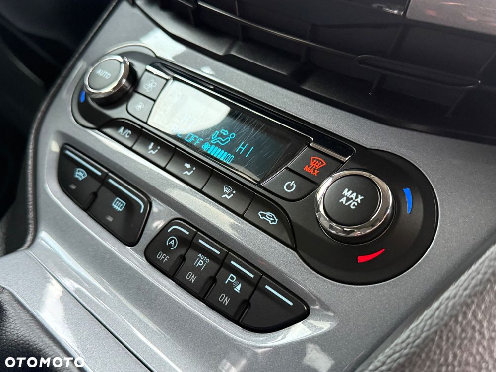 Ford Focus 1.6 EcoBoost Start-Stopp-System Titanium - 19