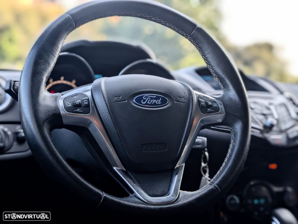 Ford Fiesta - 10