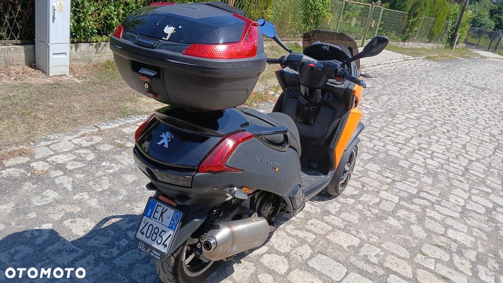 Peugeot Metropolis - 10