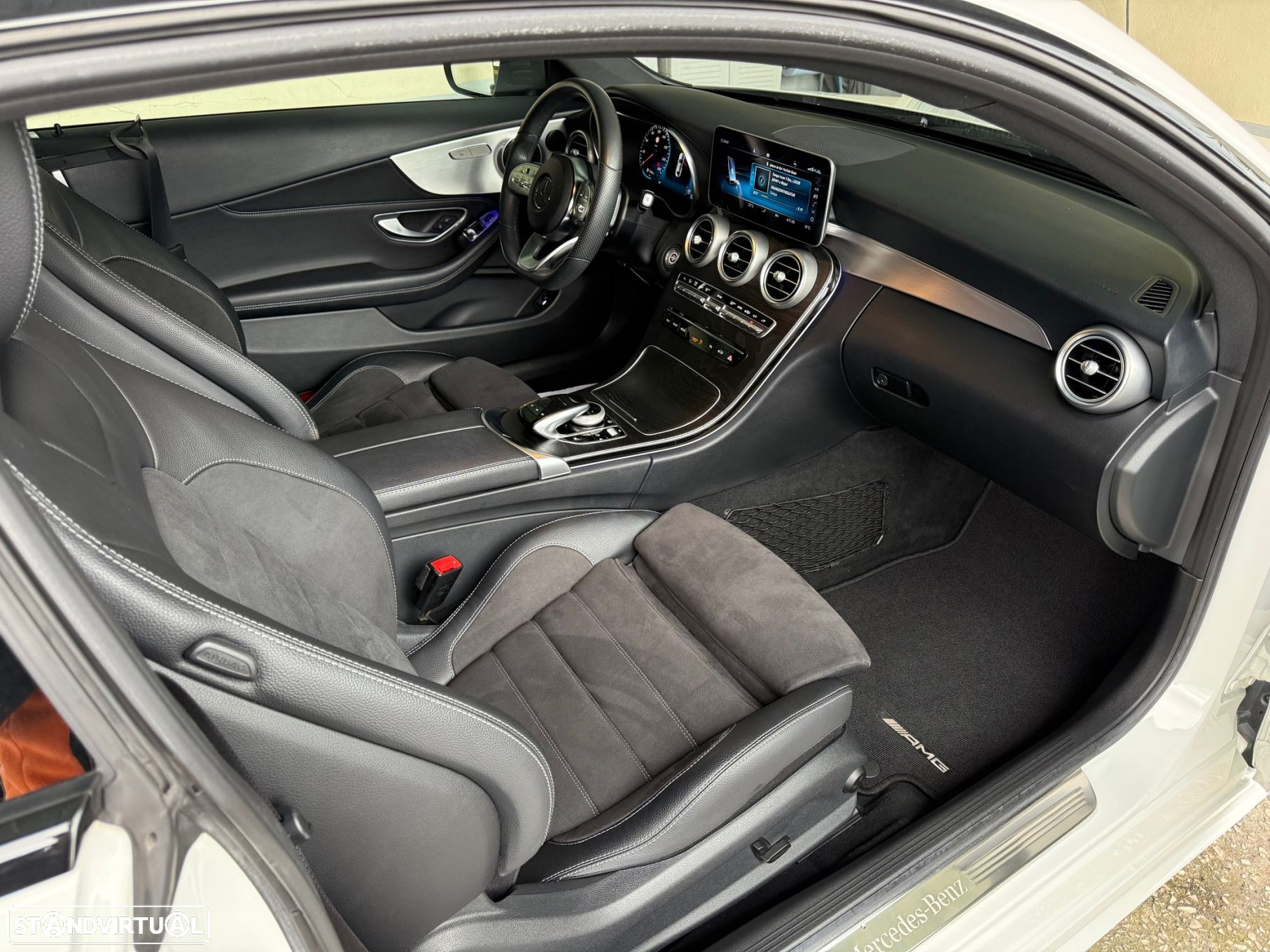 Mercedes-Benz C 220 d AMG Line - 16