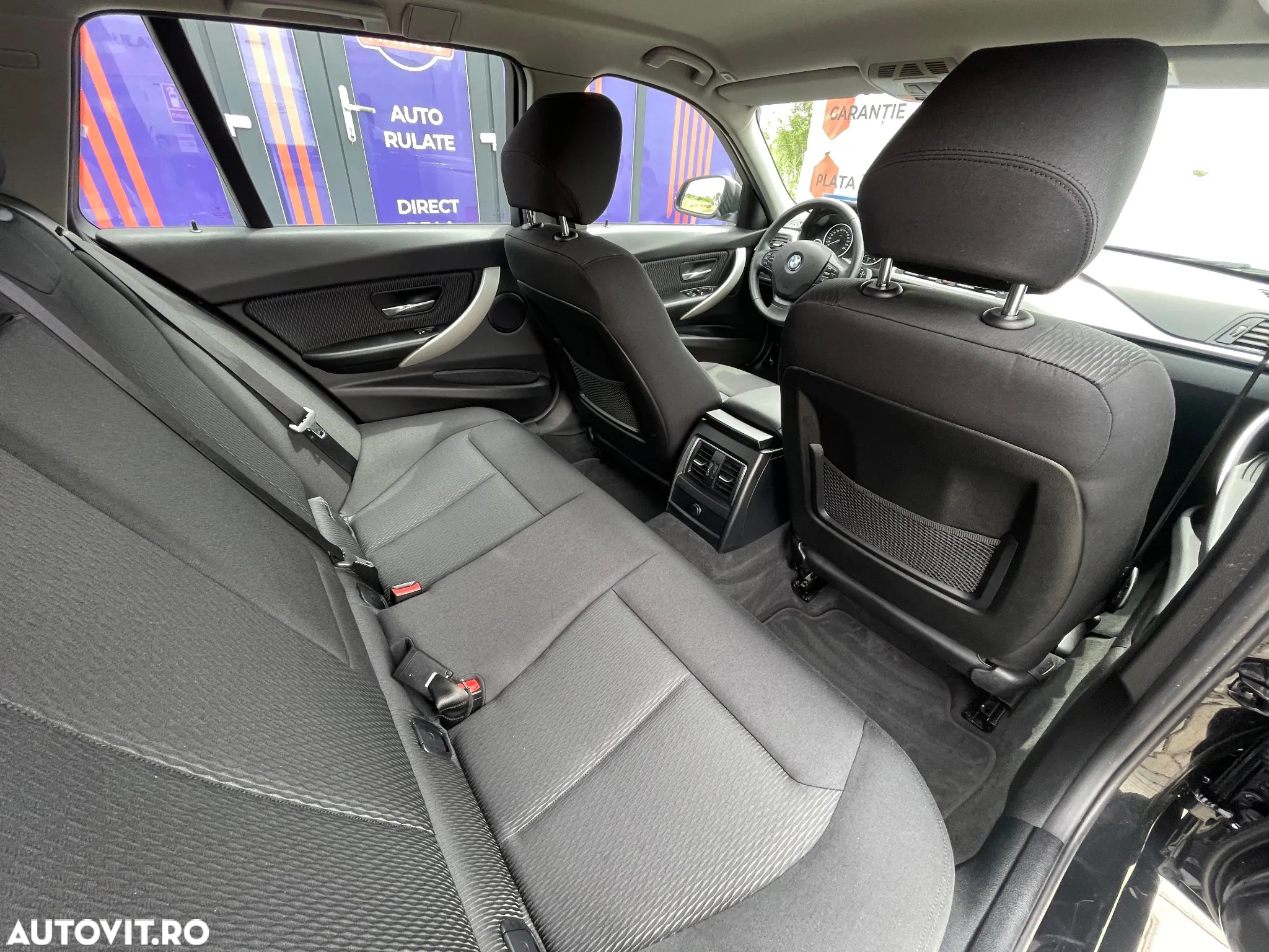BMW Seria 3 318d Touring Aut. - 22