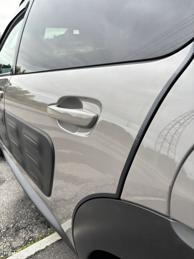 Citroën C4 Cactus 1.2 PureTech Shine - 18