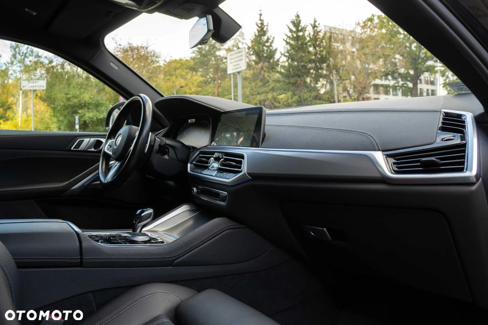 BMW X6 xDrive30d mHEV - 17