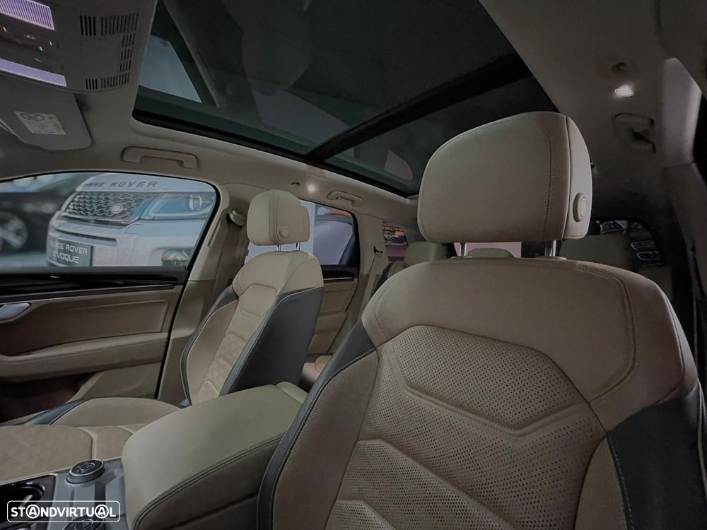 VW Touareg 3.0 TDI V6 Elegance Plus - 3