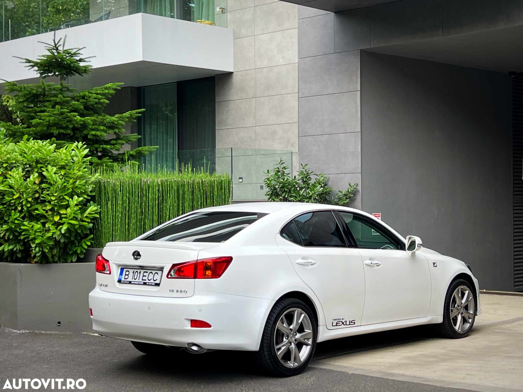 Lexus Seria IS 220d Sport F - 3