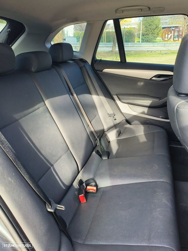 BMW X1 18 d sDrive Auto - 23