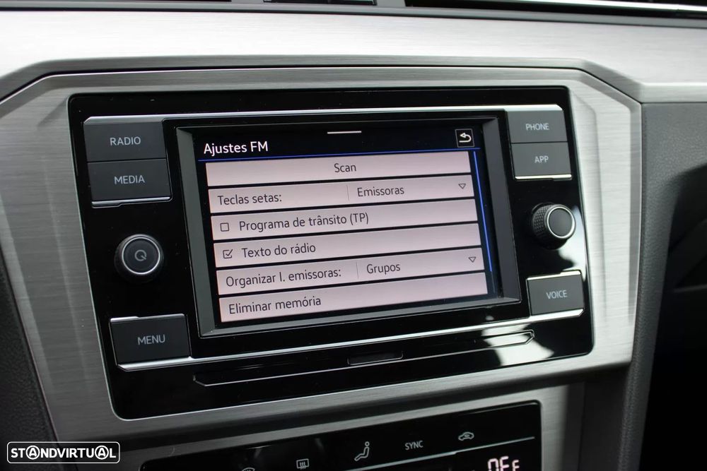 VW Passat 2.0 TDI Elegance - 15