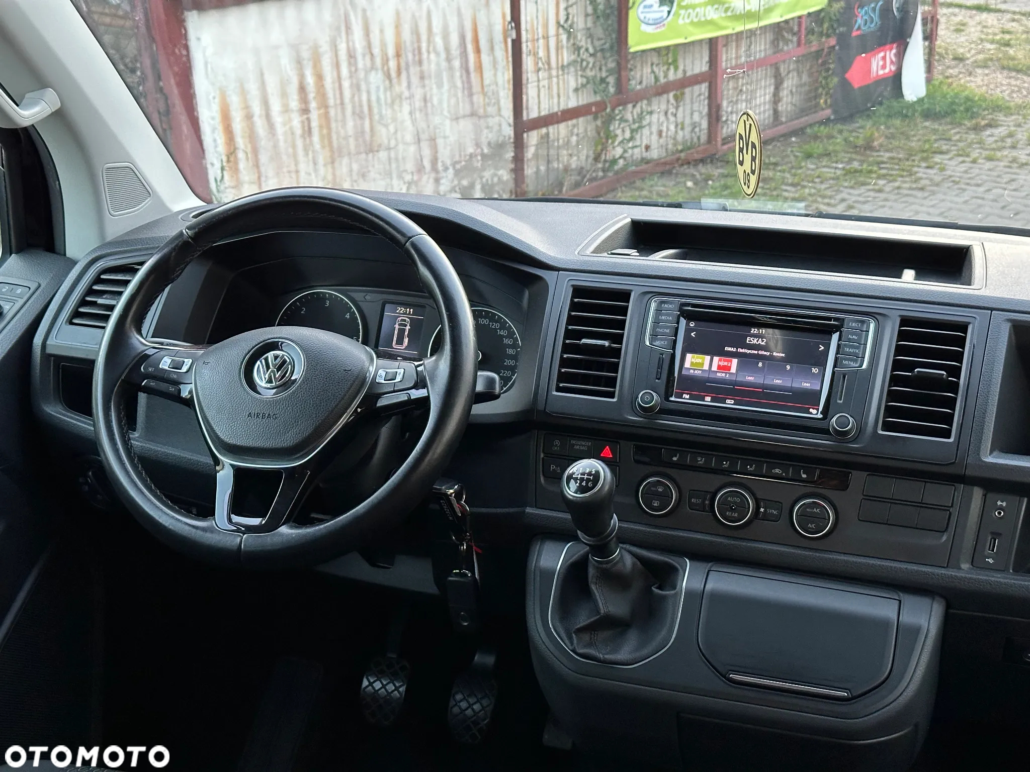 Volkswagen Multivan - 9