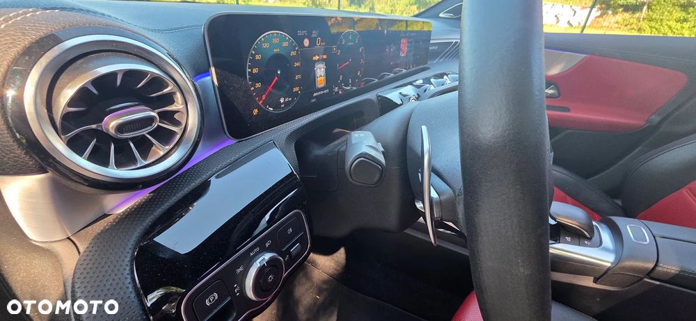 Mercedes-Benz CLA AMG 45 S 4-Matic 8G-DCT - 18