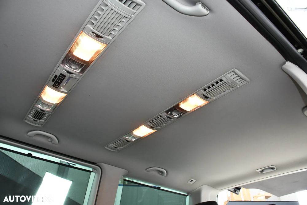 Volkswagen Multivan - 8