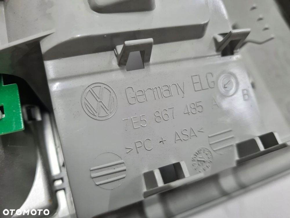 VW T5 LIFT MULTIVAN lampka oświetlenie ramka półka podsufitki PRZÓD - 4