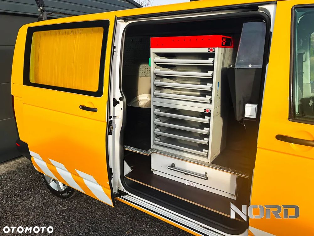 Volkswagen Transporter T6 4x4 Comfortline DSG - 11