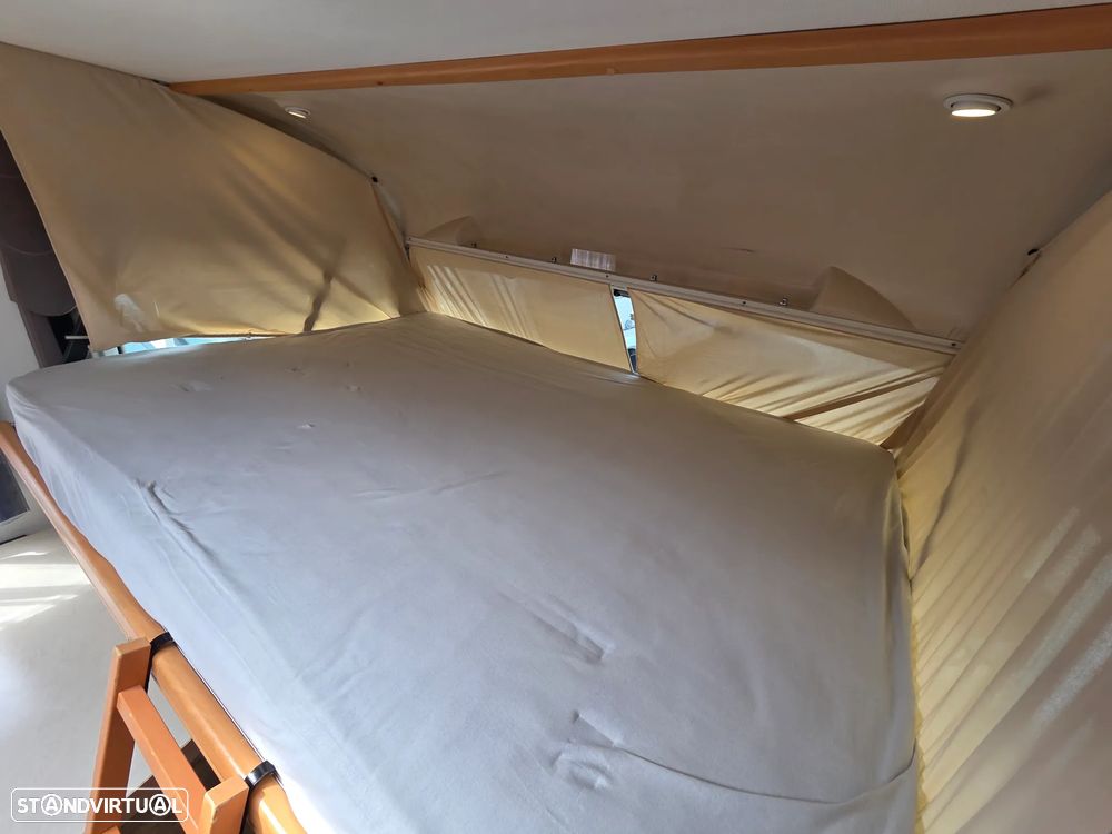Pilote Aventura 730G Cama Central Frigo Grande - 31