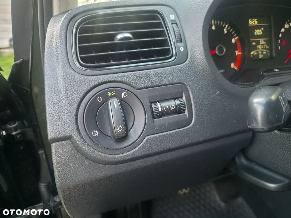 Volkswagen Polo - 19