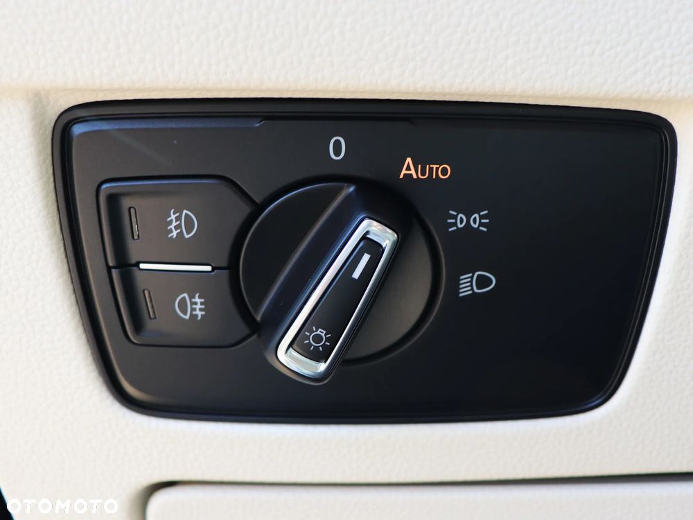 Volkswagen Passat 2.0 TDI SCR DSG Comfortline - 30