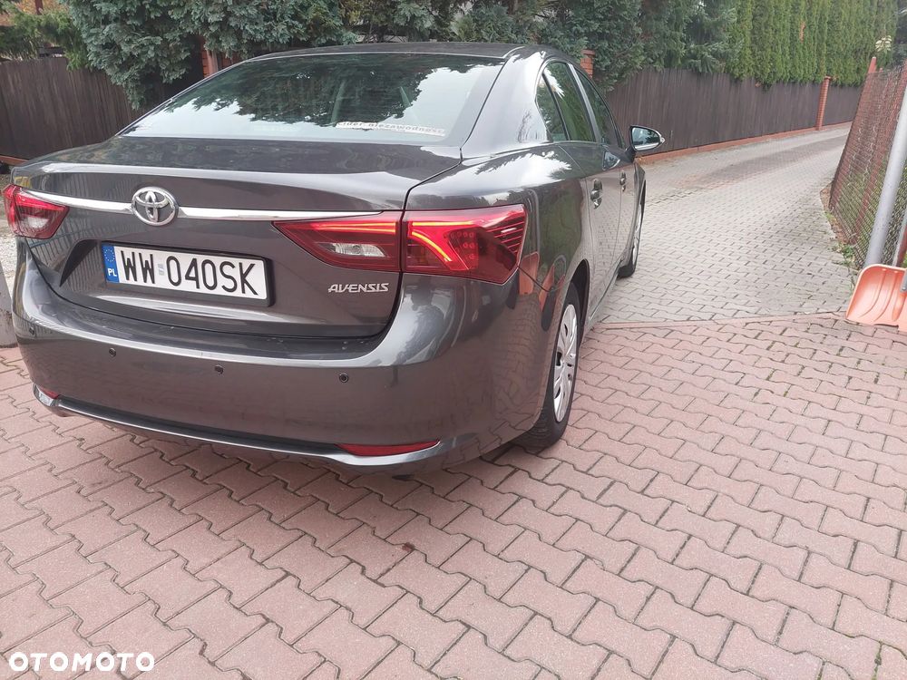 Toyota Avensis - 6