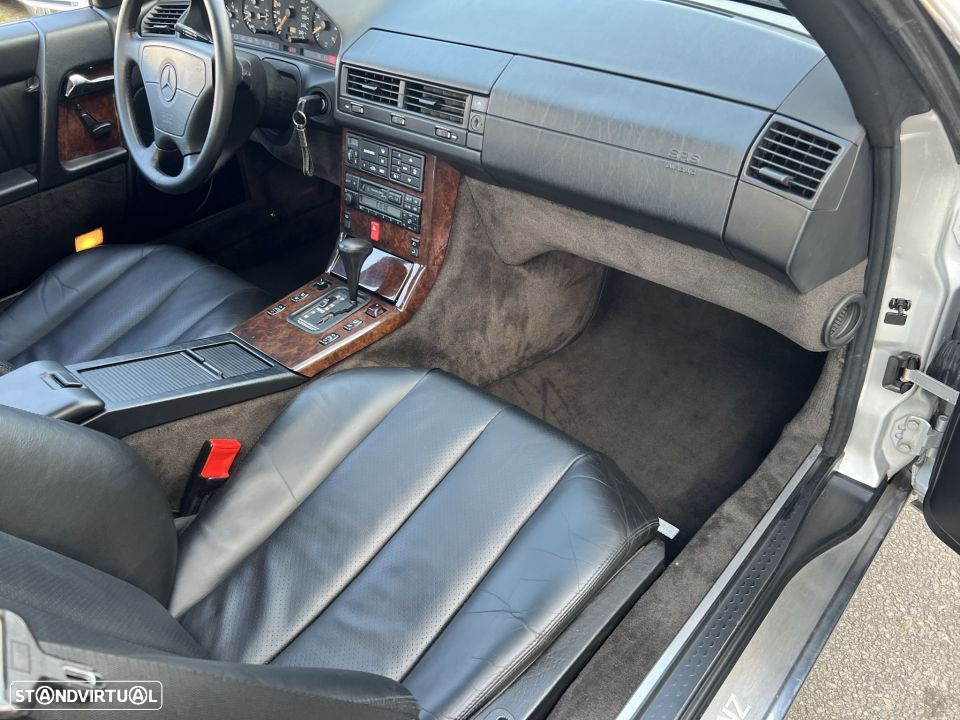 Mercedes-Benz SL 280 - 20