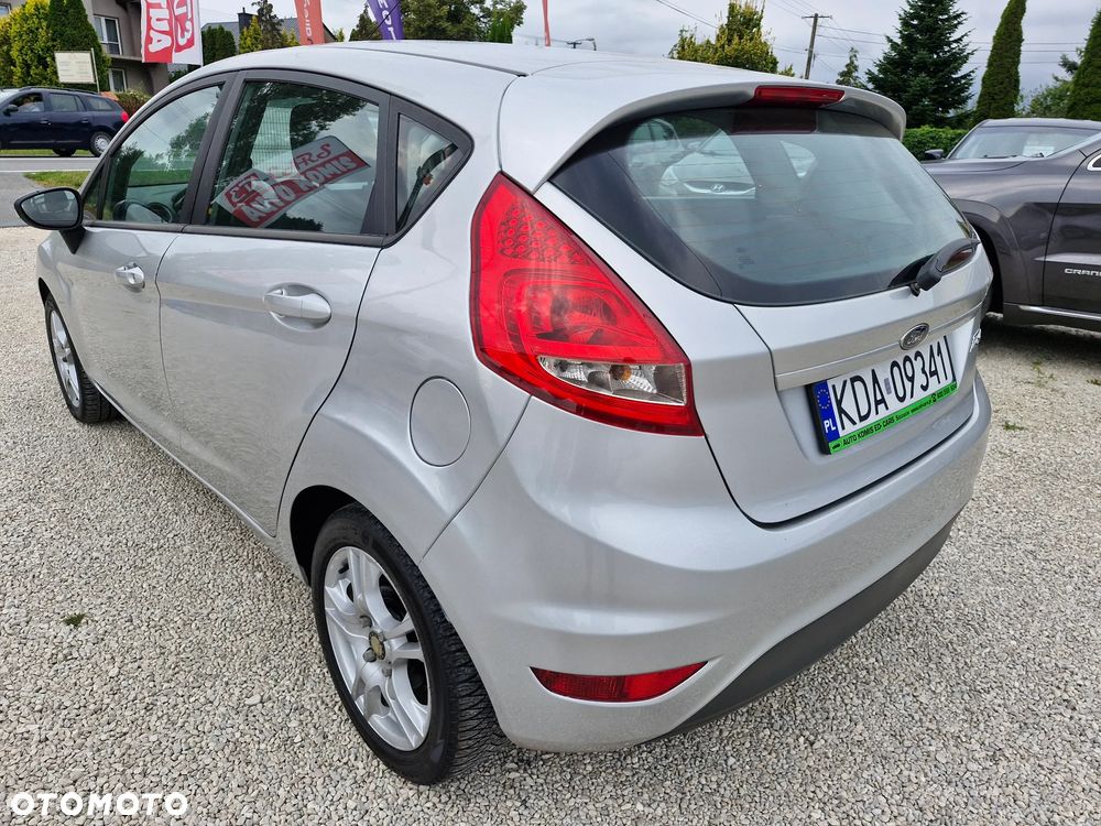 Ford Fiesta - 7