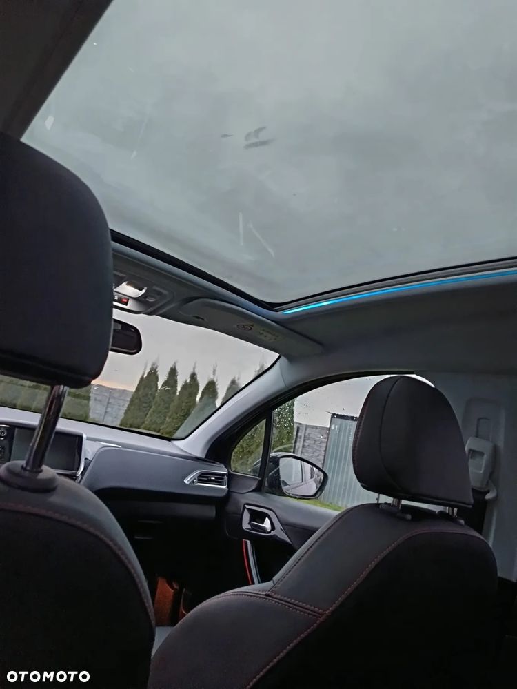 Peugeot 2008 PureTech 110 Stop&Start GT-Line Edition - 16