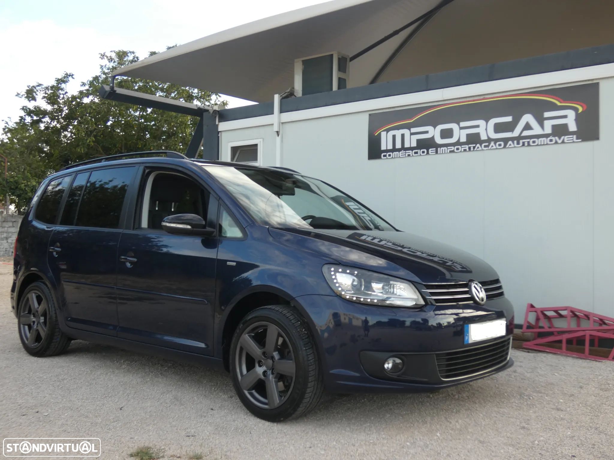VW Touran 2.0 TDI DPF BlueMotion MATCH - 1