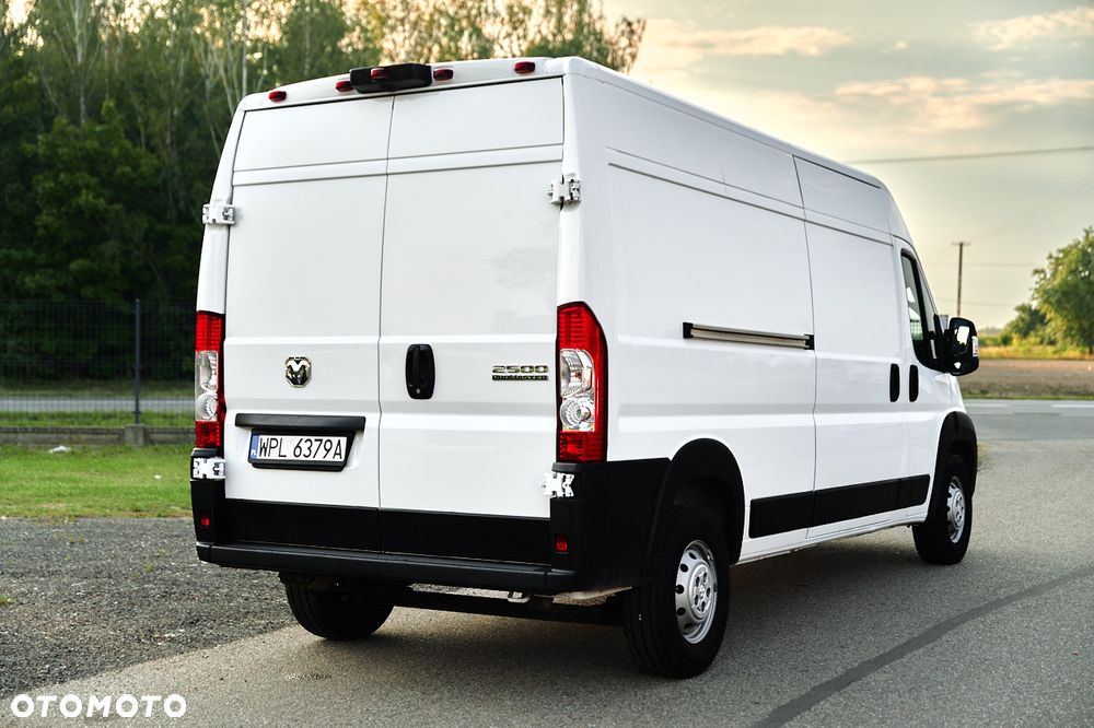 RAM Promaster - 12