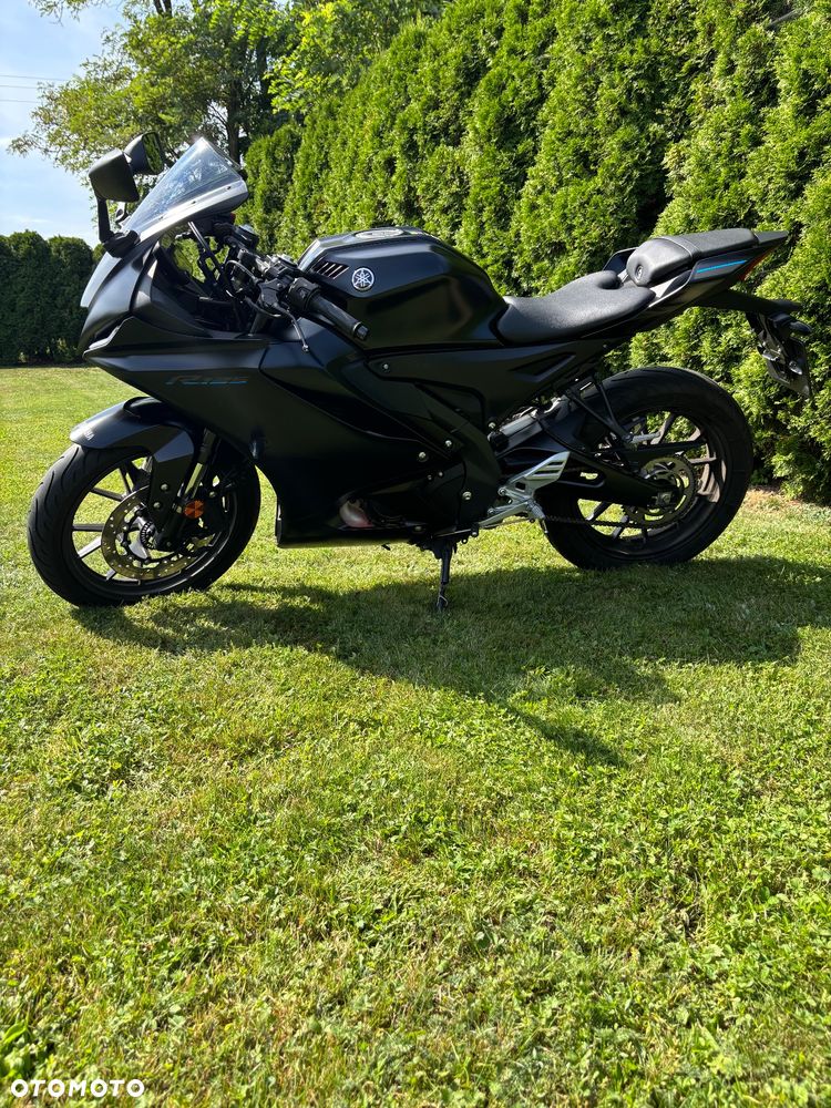 Yamaha YZF - 3