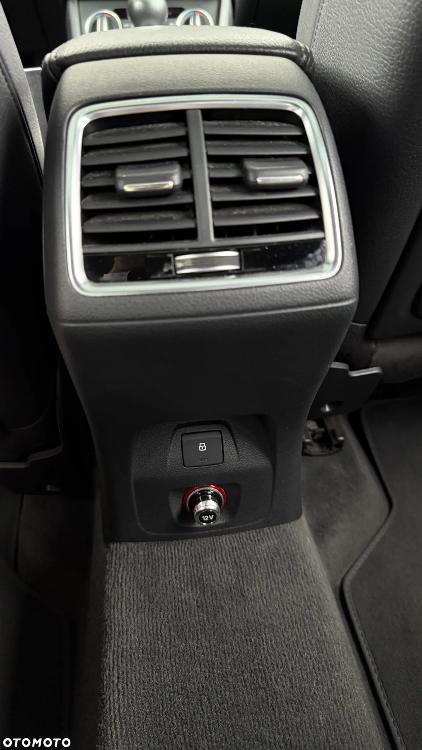 Audi Q3 40 TFSI Quattro S-Line S tronic - 36
