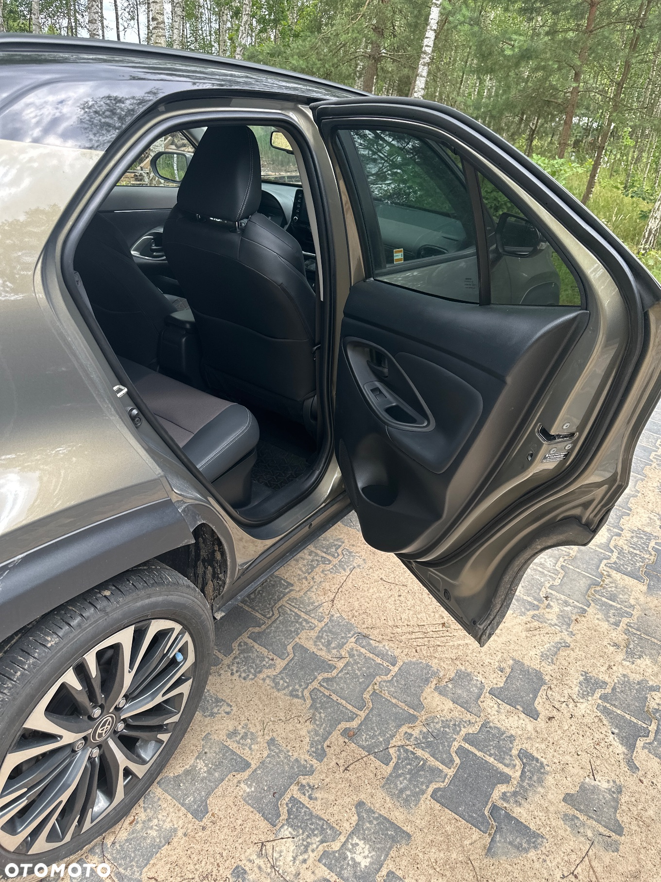 Toyota Yaris Cross Hybrid 1.5 Executive 4x4 - 13