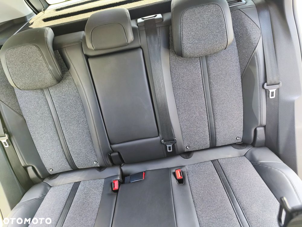 Peugeot 3008 BlueHDi 120 Stop & Start Allure - 23