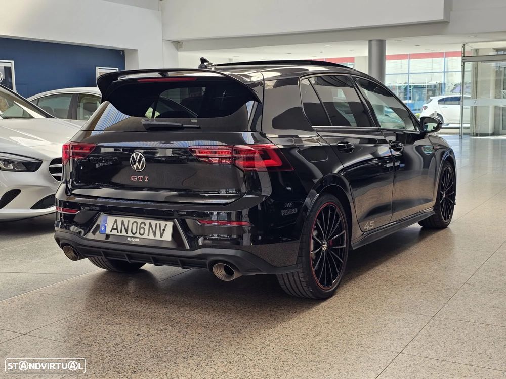 VW Golf 2.0 TSI GTI Clubsport 45 Years DSG - 3