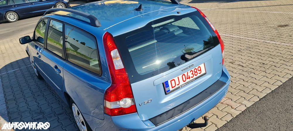 Volvo V50 1.8 Momentum - 4