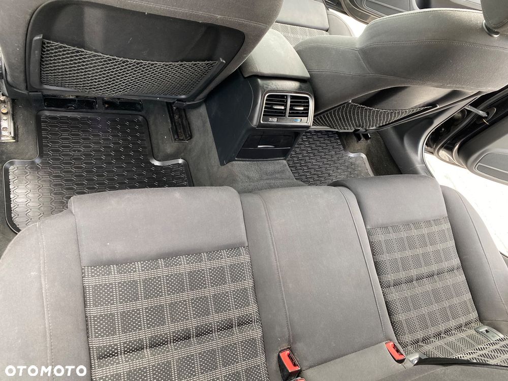 Audi A4 Limousine - 10