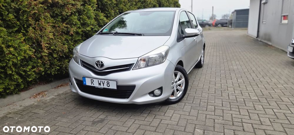 Toyota Yaris 1.33 VVT-i Executive - 3