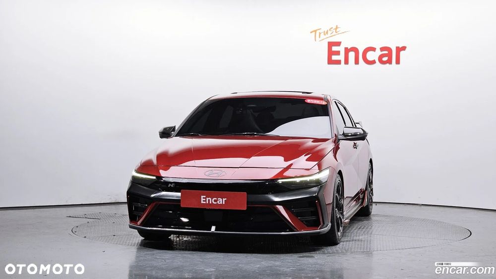 Hyundai Elantra - 3